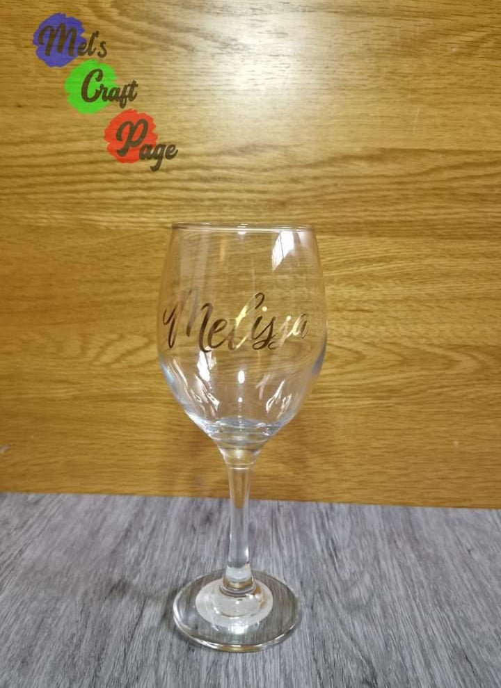 personalised wine glass for birthday gift